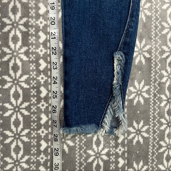 KanCan Geneva High Rise Ankle Skinny w/ Slit Raw Hem Size 1/24 - Picture 5 of 13